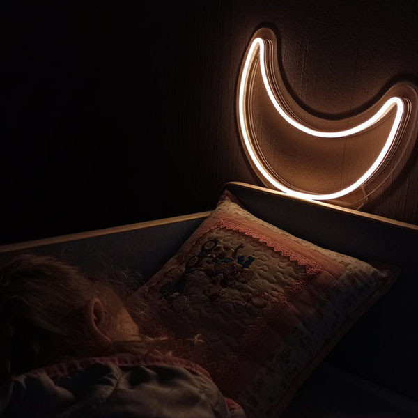 چراغ دیواری ام کی لایتینگ مدل مدرن کد moon